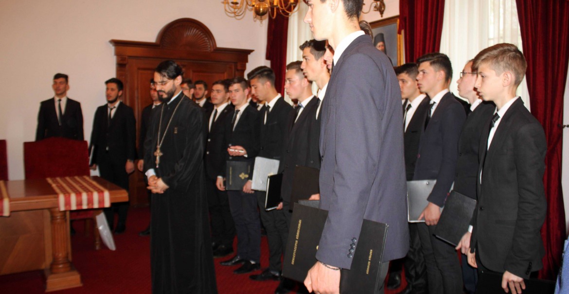 Premierea elevilor vâlceni, la Centrul Eparhial